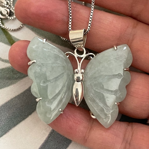 Jadeite jade butterfly 925 silver pendant chain - Picture 9 of 13